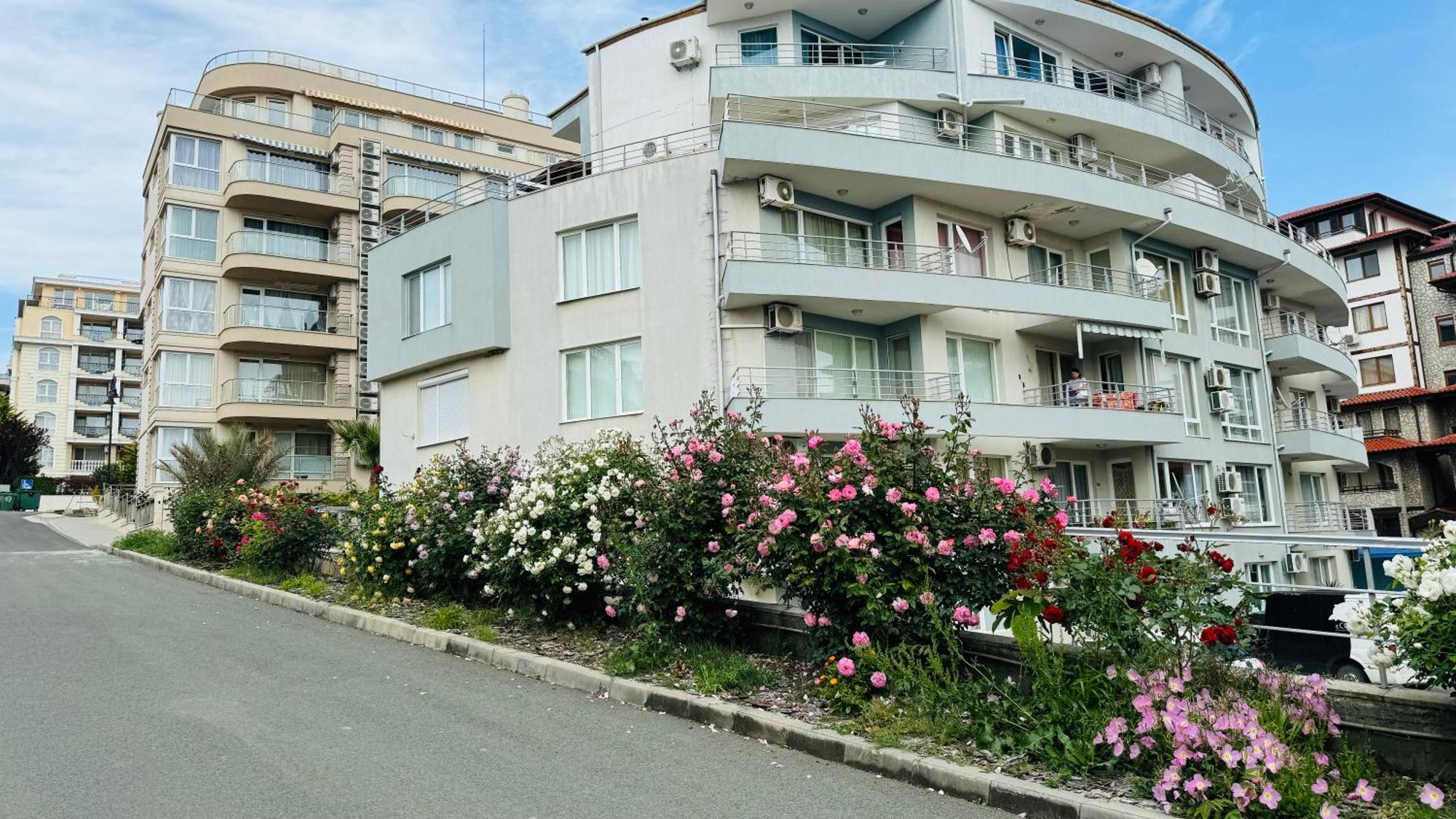 Апартаменти "Бриз" Sveti Vlas Eksteriør billede